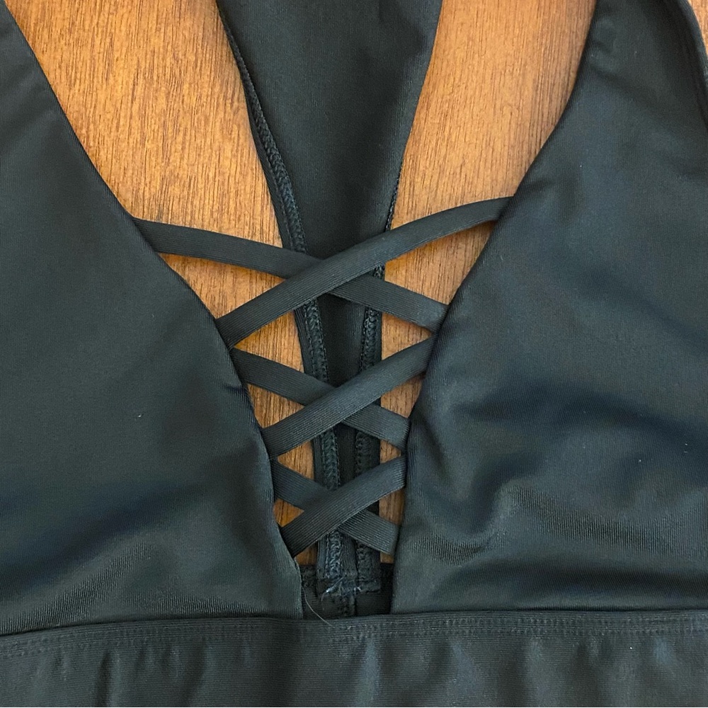 PINK Victoria's Secret Black Strappy Sports Bra - Picture 4 of 6